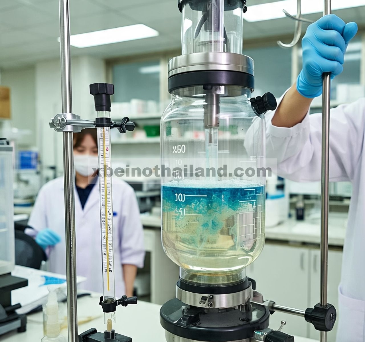 Studi Eksperimental Pembentukan Hidrat CO 2 dengan Kehadiran Nanoclay Termodifikasi dalam Bejana Goyang